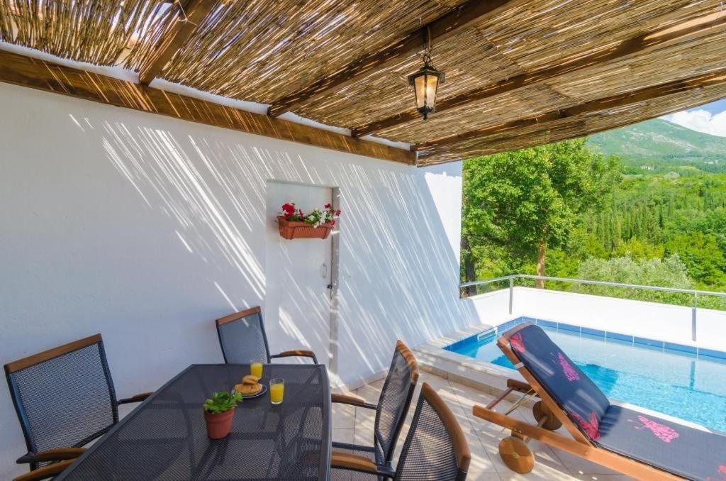 Villa Dalmatian Gem Gruda Exteriör bild